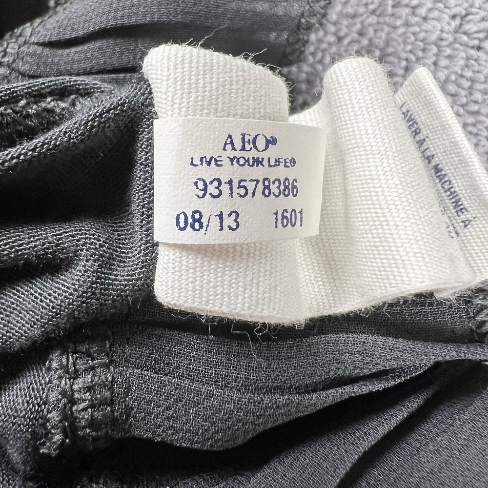 AMERICAN EAGLE OUTFITTERS Cami Tank Top Women Size XS Gray Y2K Style Lace Detail - Picture 8 of 10